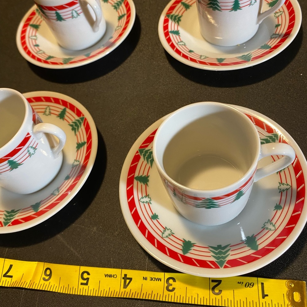Retro Japanese Cup & Saucer Set (8 piece)